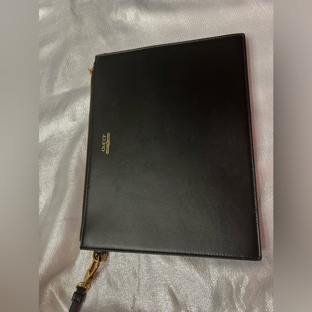 Gucci wristlet